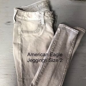 American Eagle Jeans Size 2